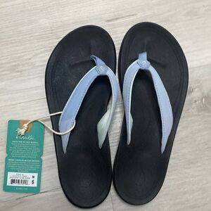 NWT- Olukai-Punua Flip Flop-cloud blue /Black-Women’s size 6